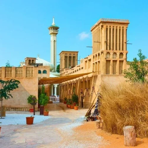 1720772658Dubai-Travel-Planner-CanvaPro-441