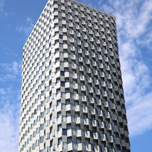 hotel-plaza-2832923_1920